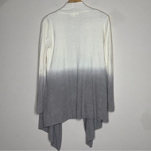 Barefoot Dreams Banboo Chic Calypso Cardigan Wrap
Ombre White Gray Size S/M - Picture 3 of 4